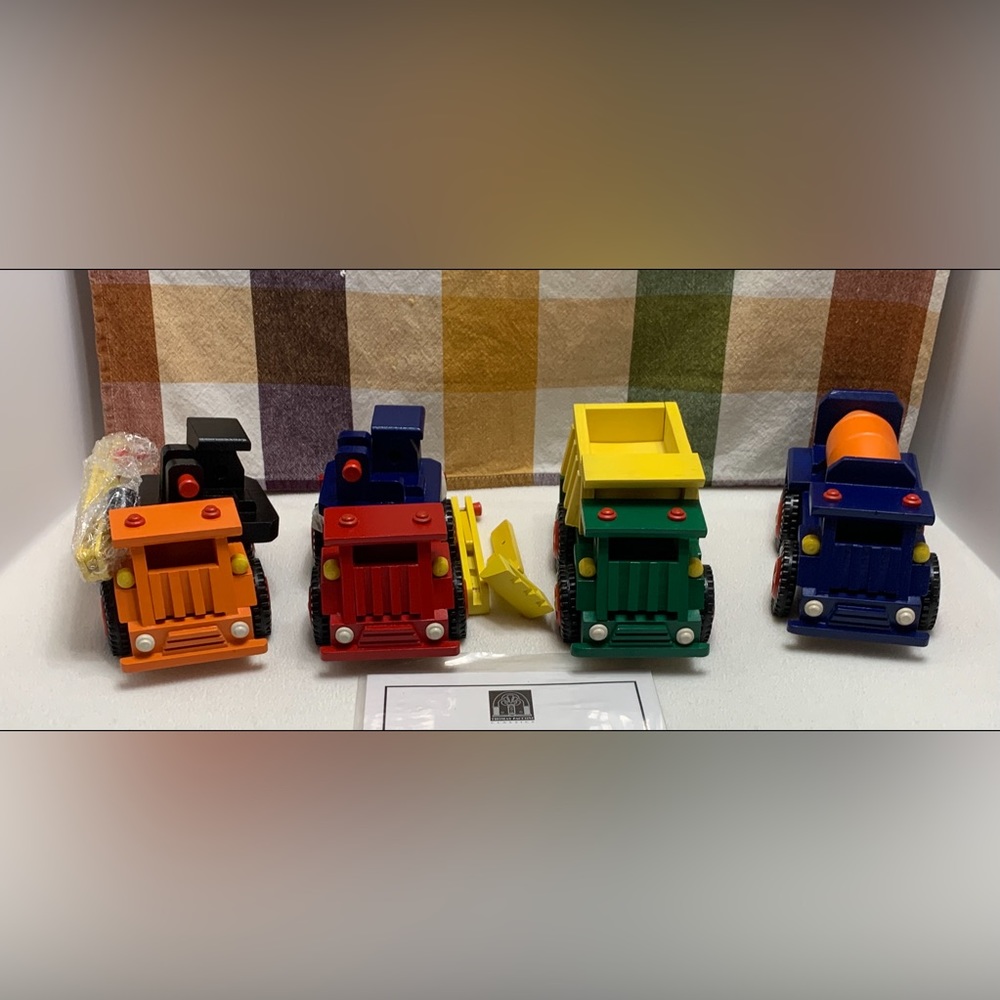 VHTF THOMAS PACCONI 2002 SET OF 4 WOOD WORK TRUCKS - NEW
